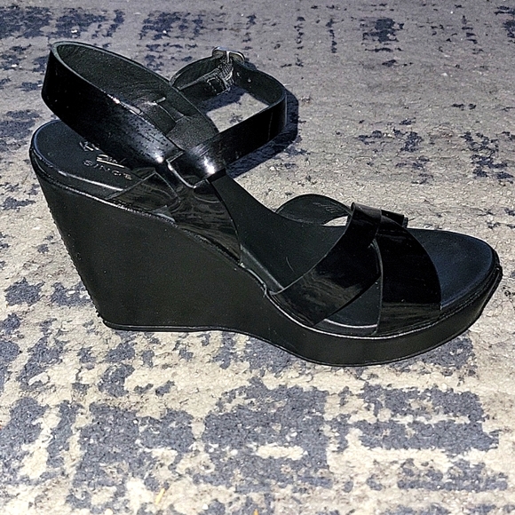 Kork-Ease Patent Leather Wedge Sandal - Picture 2 of 10
